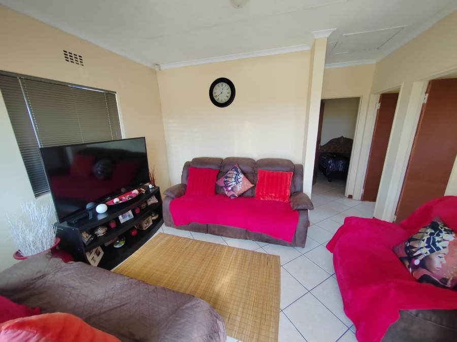 2 Bedroom Property for Sale in Silversands Western Cape